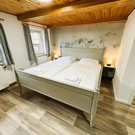 Dana Im Haus Harzglueck